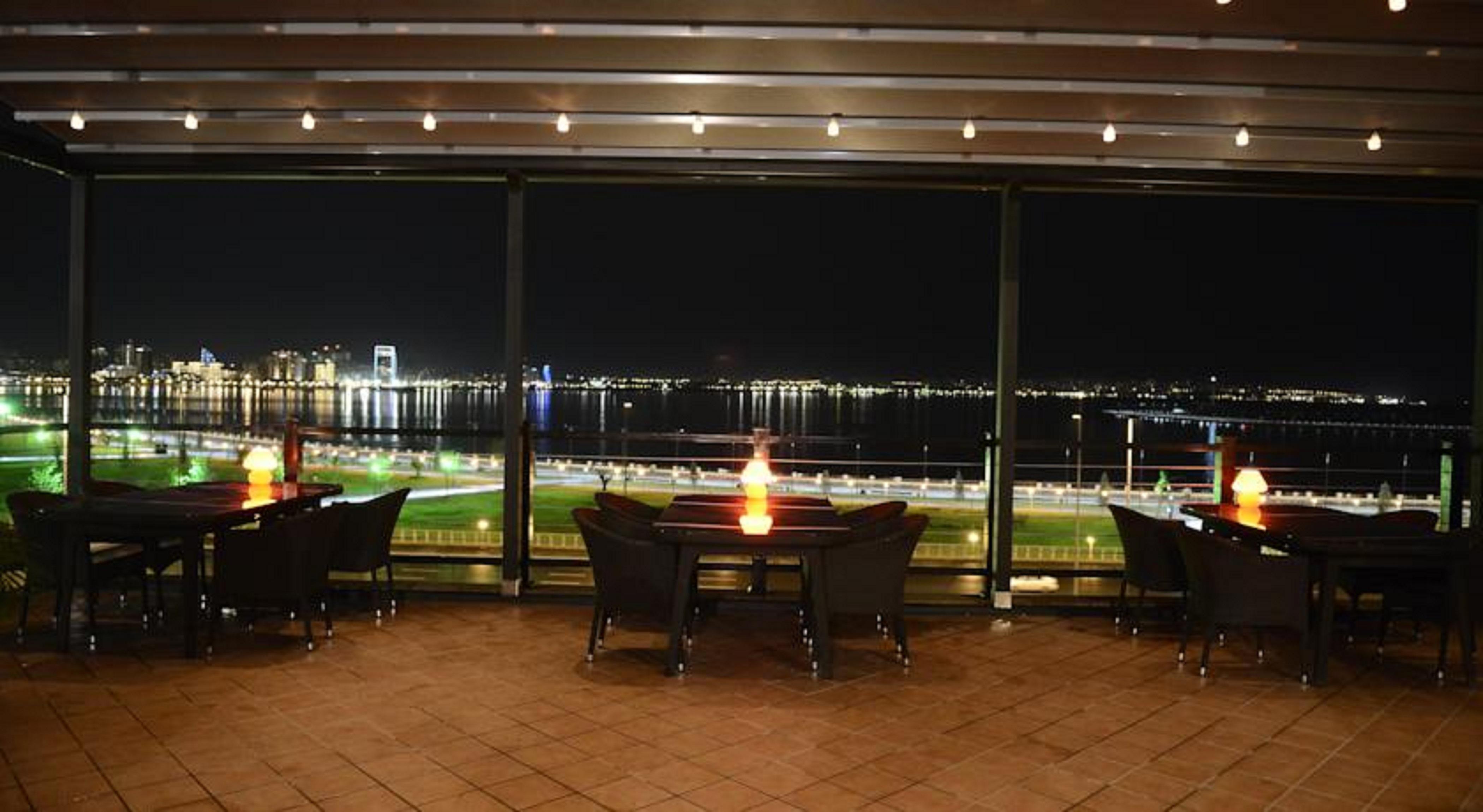 Riviera Hotel Baku Bagian luar foto