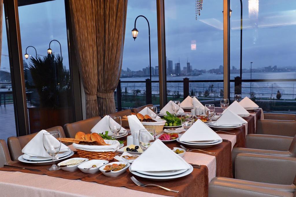Riviera Hotel Baku Bagian luar foto