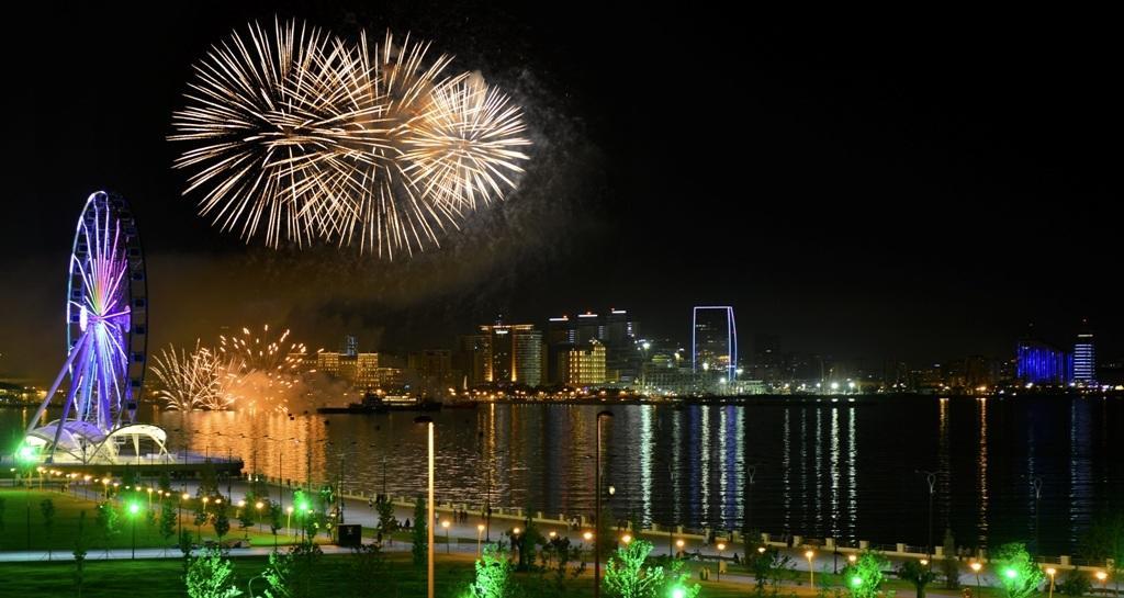 Riviera Hotel Baku Bagian luar foto